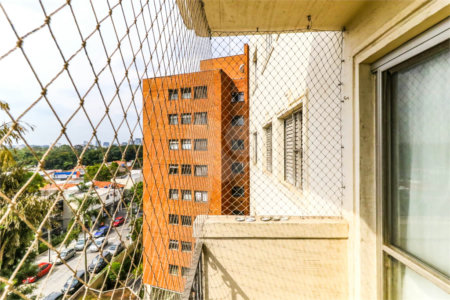 Apartamento à venda com 3 quartos, sendo 1 suíte, em Santo Amaro, São Paulo, SP