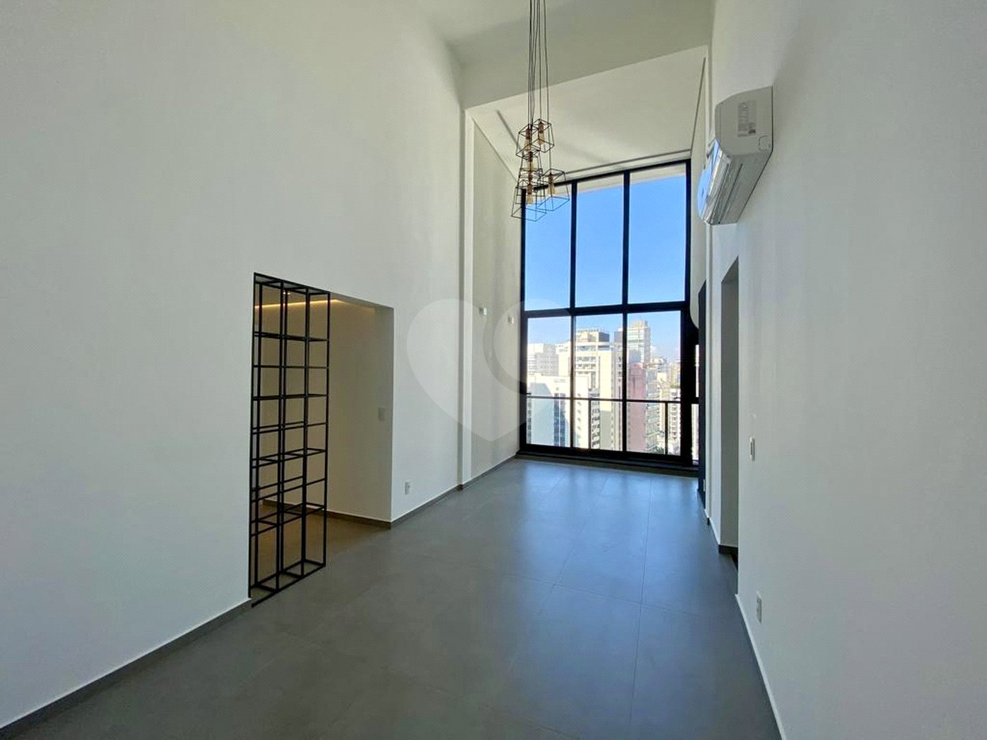 Apartamento para alugar com 3 quartos, sendo 2 suítes,  em Vila Olímpia, São Paulo, SP