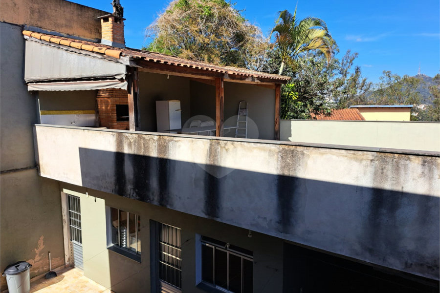 Sobrado à venda com 4 quartos, sendo 2 suítes, em Jaraguá, São Paulo, SP