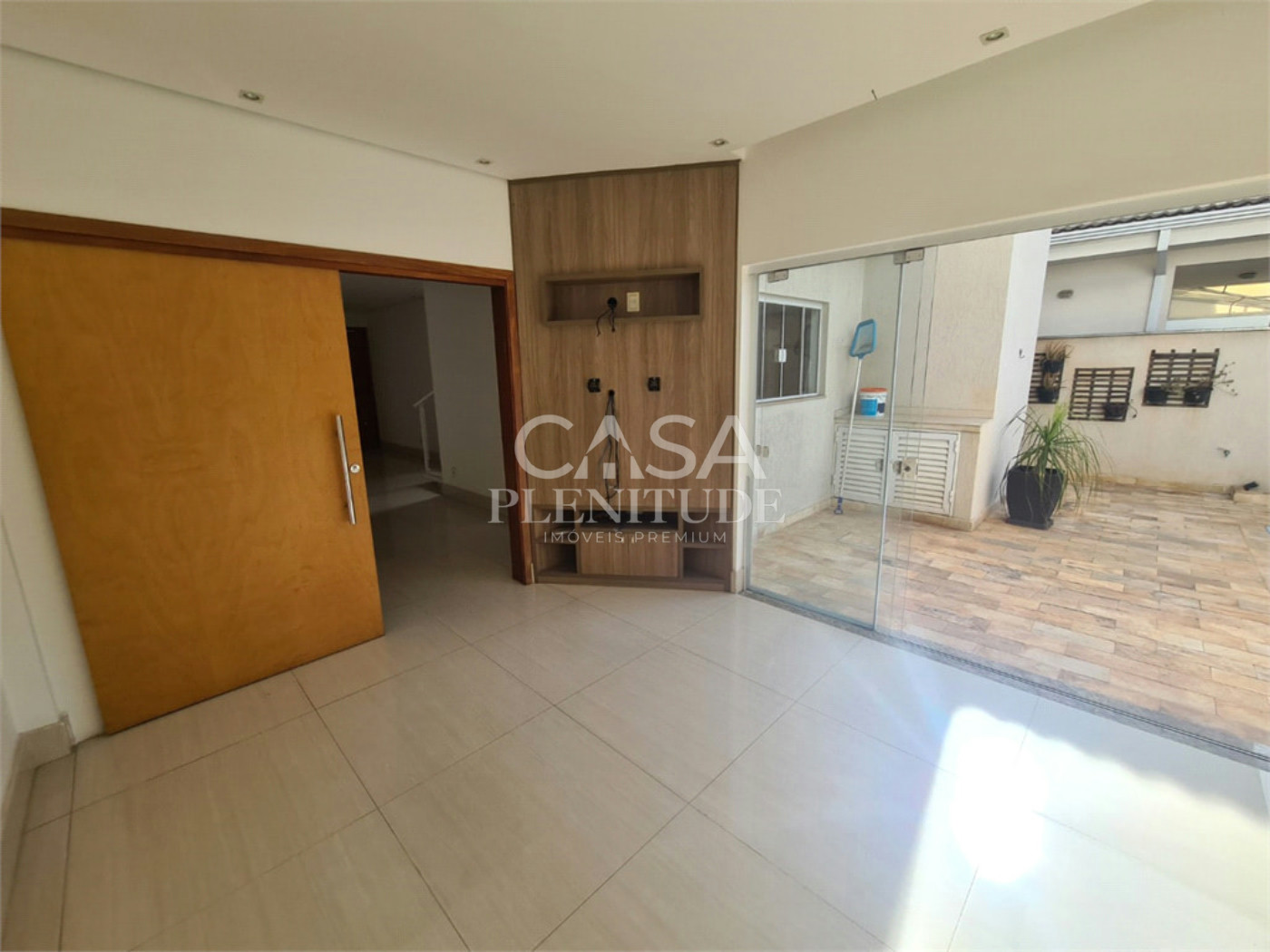 Casa em condomínio à venda com 3 suítes, em Iporanga, Sorocaba, SP