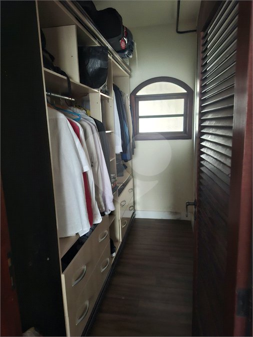 Casa à venda com 3 quartos, sendo 1 suíte,  em Vila Santa Helena, Mogi das Cruzes, SP