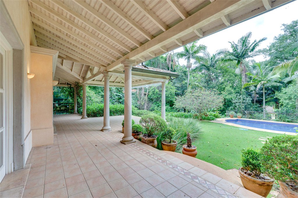 Casa à venda com 4 suítes no condomínio Chácara Flora, São Paulo - SP