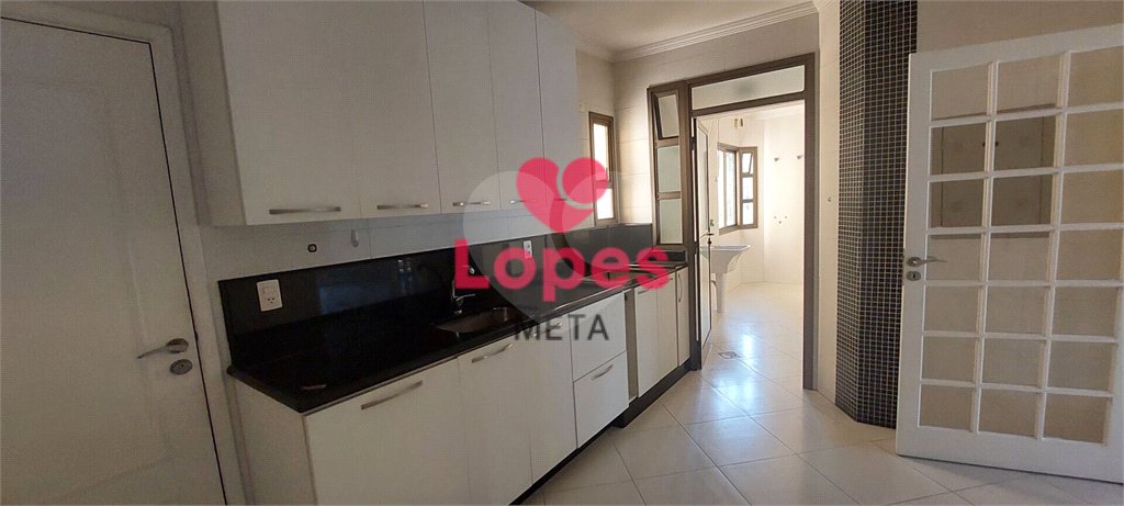 Apartamento à venda com 3 suítes em Parque Residencial Aquarius, São José dos Campos, SP