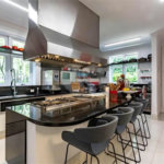 Casa à venda com 4 suítes no condomínio Ville D´asolo, São Paulo - SP