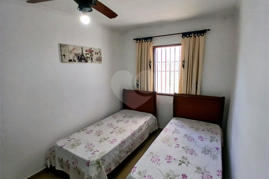 Sobrado à venda com 3 quartos, sendo 1 suíte,  em Tremembé, São Paulo, SP