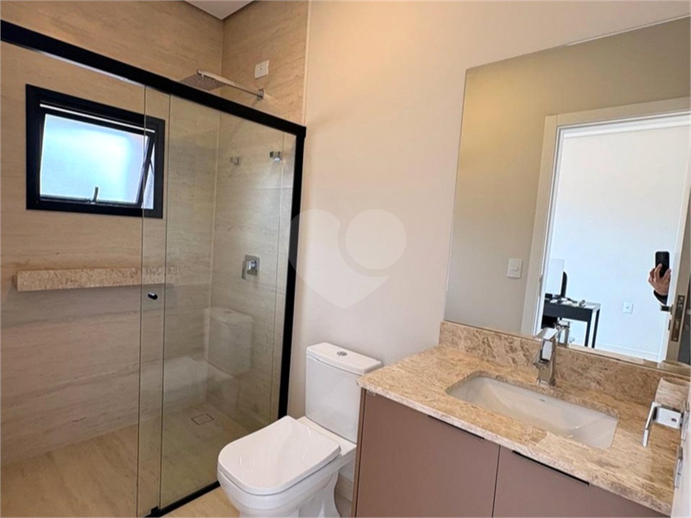 Casa à venda com 3 suítes no condomínio Helena Maria, Sorocaba - SP