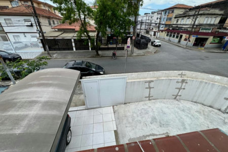 CASA AMPLA COM QUINTAL  150m² - 1.799.000,00 - Aparecida - Santos/SP