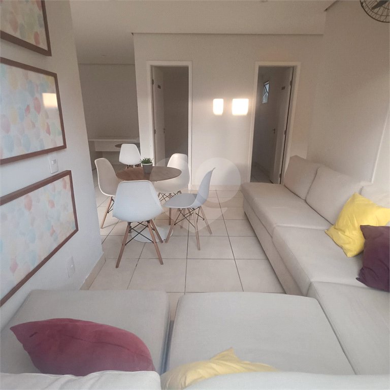 Apartamento à venda com 2 quartos, sendo 1 suíte,  em Parque Vitória, São Paulo, SP