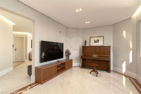 Apartamento à venda com 3 suítes em Jardim Parque Morumbi, São Paulo, SP