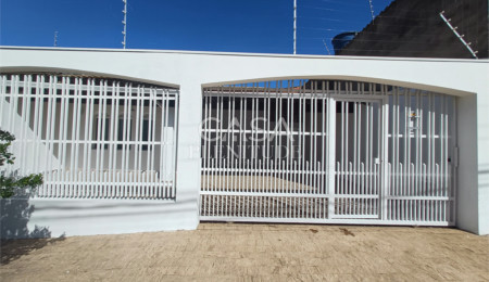 Casa à venda com 3 quartos, sendo 1 suíte,  em Jardim Carolina, Sorocaba, SP