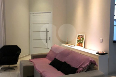 Casa à venda com 3 quartos, sendo 1 suíte, no condomínio Golden Park, Sorocaba - SP