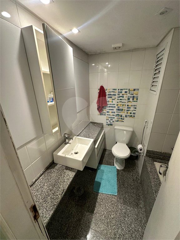 Casa à venda com 3 quartos, sendo 2 suítes, no condomínio Townhouse Village Morumbi, São Paulo - SP