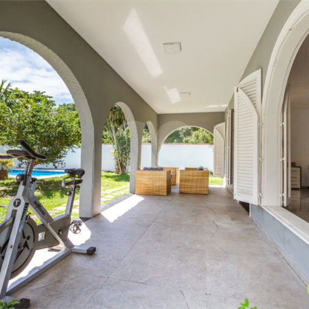 Casa à venda com 3 quartos, sendo 1 suíte,  em Manguinhos, Armação dos Búzios, RJ
