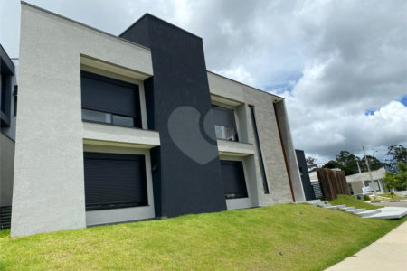 Terreno à venda com 4 suítes no condomínio Residencial Veneza, Mogi das Cruzes - SP
