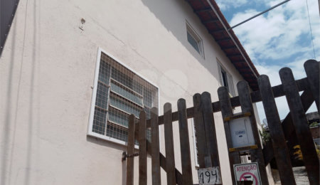 Casa à venda com 2 quartos, sendo 1 suíte, no Centro, Bom Jesus dos Perdões, SP
