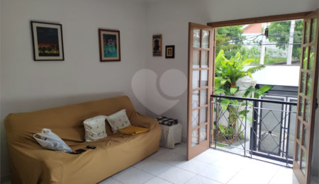 Sobrado à venda com 4 quartos, sendo 2 suítes,  em Jardim Prudência, São Paulo, SP