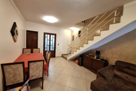 Sobrado à venda com 3 quartos, sendo 1 suíte, em Cupecê, São Paulo, SP