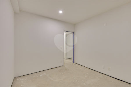 Apartamento à venda com 4 suítes em Campo Belo, São Paulo, SP