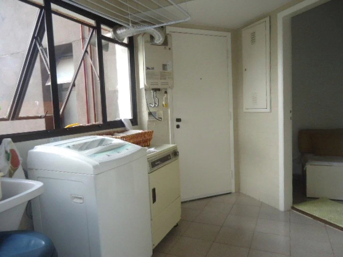 Apartamento à venda com 3 quartos, sendo 1 suíte, em Vila Suzana, São Paulo, SP
