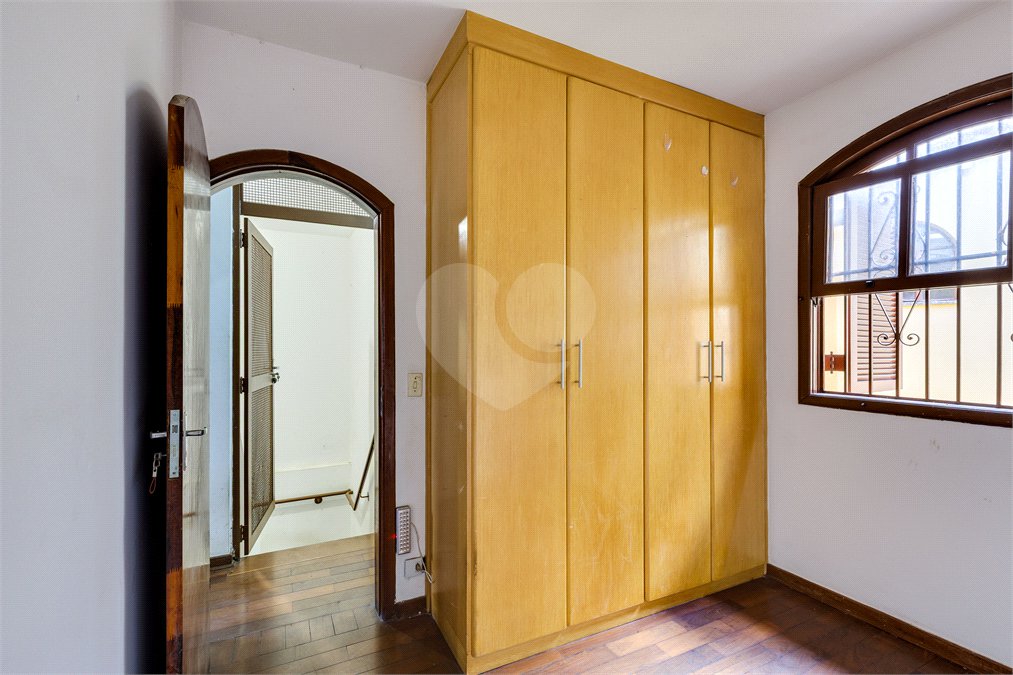 Sobrado à venda com 3 quartos, sendo 1 suíte, em Alto da Boa Vista, São Paulo, SP