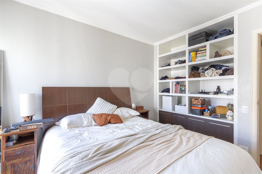 Apartamento à venda com 4 quartos, sendo 2 suítes, em Indianópolis, São Paulo, SP