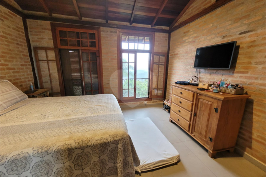 Casa à venda com 2 quartos, sendo 1 suíte, em Serra da Cantareira, Mairiporã, SP