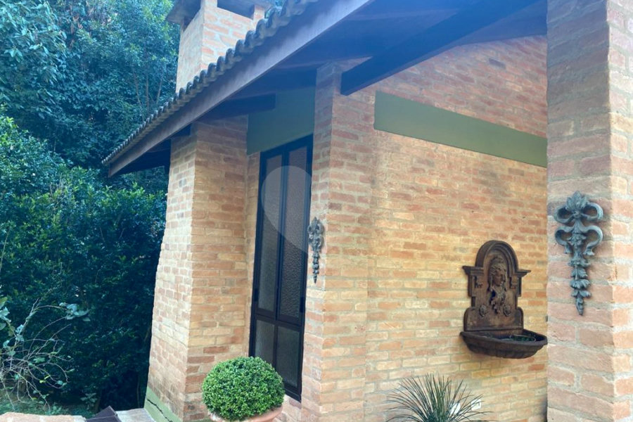 Casa à venda com 2 suítes no condomínio Residencial Cantareira, Mairiporã - SP