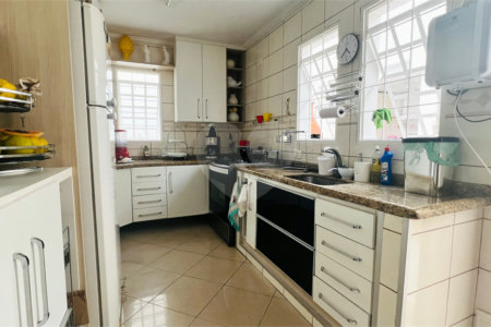 Sobrado à venda com 3 quartos, sendo 1 suíte, em Jardim São Paulo(zona Norte), São Paulo, SP