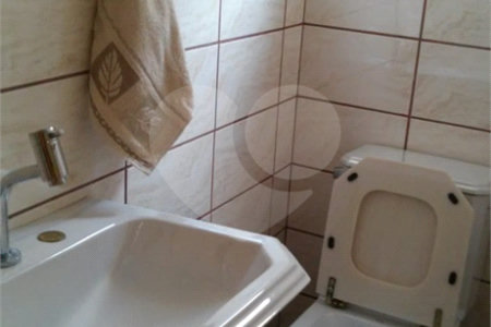 Sobrado à venda com 4 suítes em Vila Carrão, São Paulo, SP