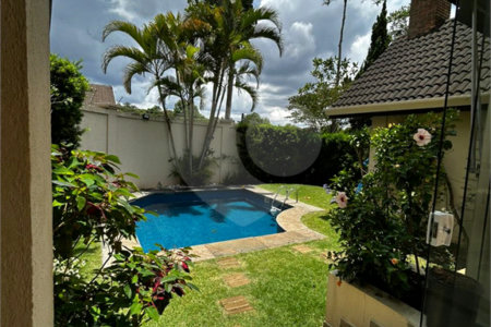 Casa à venda ou para alugar com 4 suítes no condomínio Vilaggio Monte Alegre, São Paulo - SP