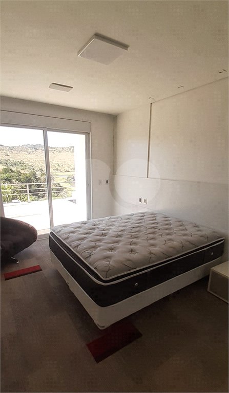 Casa à venda com 5 suítes em Tanque, Atibaia, SP