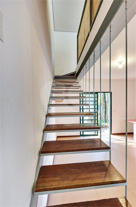 Casa para alugar com 5 quartos, sendo 3 suítes,  em Chácara Monte Alegre, São Paulo, SP