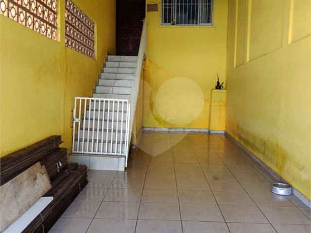Sobrado à venda com 2 quartos, sendo 1 suíte,  em Campo Limpo, São Paulo, SP
