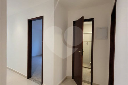 Apartamento para alugar com 2 quartos em Miguel Couto, Cabo Frio, RJ