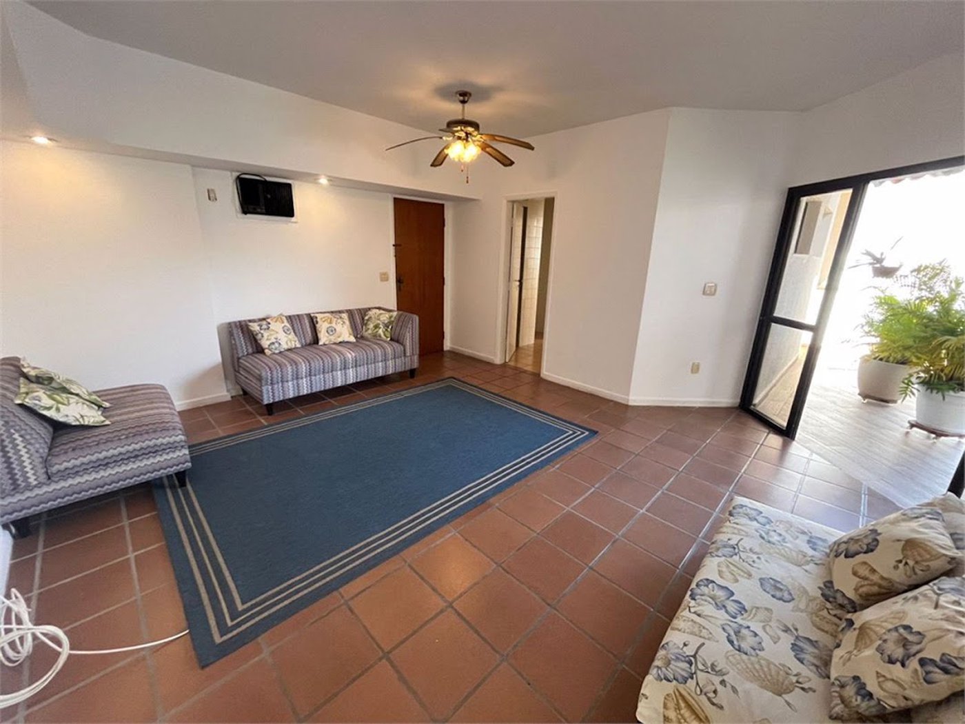 Apartamento com 4 dormitórios à venda, 259 m² por R$ 900.000,00 - Jardim Três Marias - Guarujá/SP