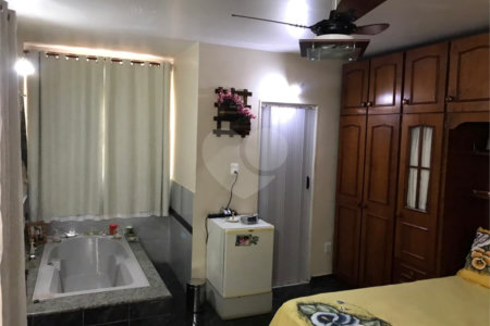 Casa à venda com 3 quartos, sendo 1 suíte,  em Campo Grande, Rio de Janeiro, RJ