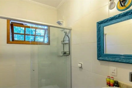 Casa à venda com 4 quartos, sendo 2 suítes, em Granja Viana, Cotia, SP