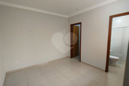Casa para alugar com 3 quartos, sendo 1 suíte,  em Jardim Itália, Itapetininga, SP
