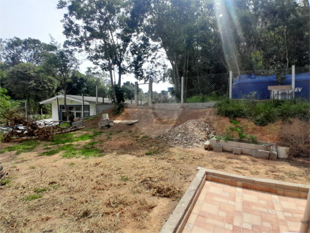 Sobrado à venda com 3 quartos, sendo 1 suíte,  em Serra da Cantareira, Mairiporã, SP