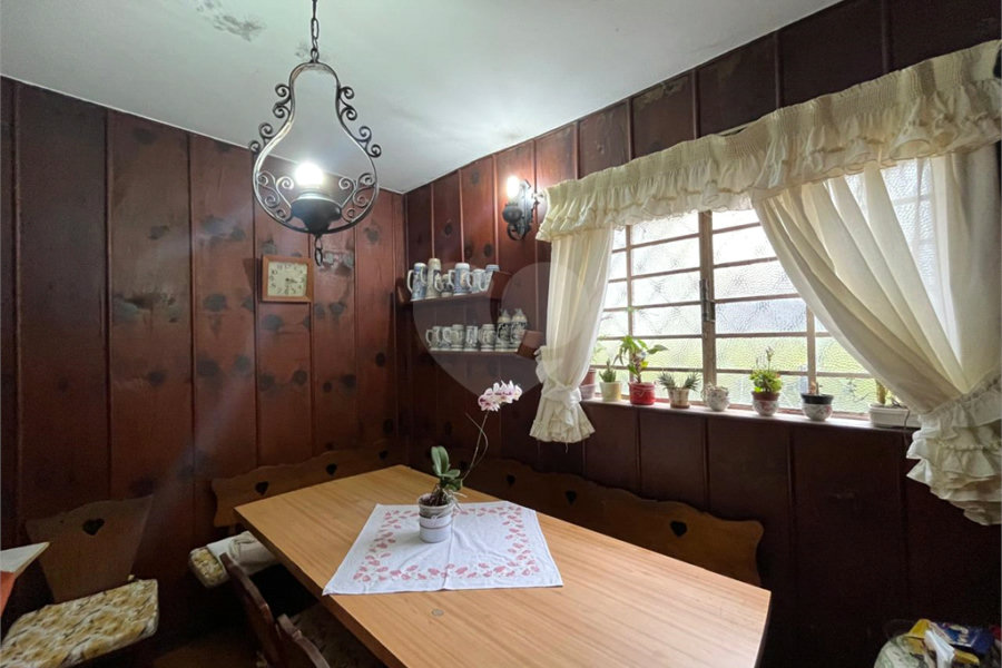Sobrado à venda com 5 quartos, sendo 1 suíte, em Palmas do Tremembé, São Paulo, SP