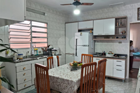 Sobrado à venda com 3 quartos em Jardim Humaitá, São Paulo, SP