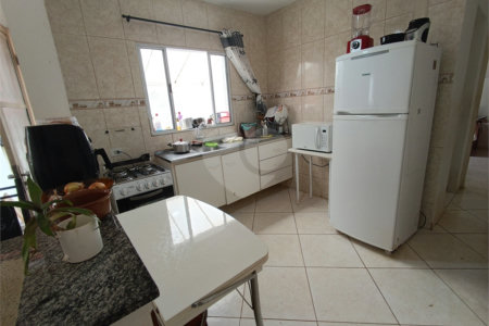 Casa à venda com 2 quartos, sendo 1 suíte, em Reneville, Mairinque, SP