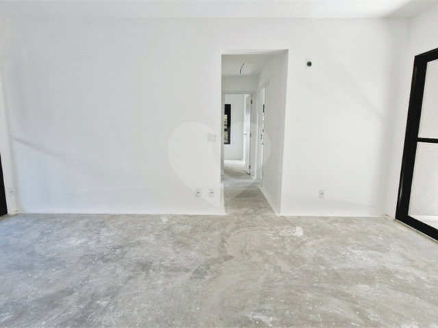 Apartamento à venda com 3 quartos, sendo 2 suítes,  em Brooklin, São Paulo, SP
