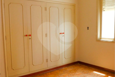 Casa à venda com 3 quartos no condomínio Paderewsky, São Paulo - SP