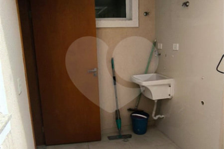 Apartamento à venda com 3 quartos, sendo 1 suíte, em Vila Pires, Santo André, SP