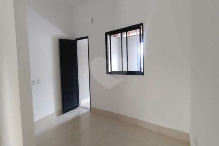 Casa à venda com 2 quartos, sendo 1 suíte, em Parque Residencial Sabiás, Indaiatuba, SP