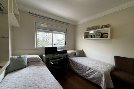 Apartamento para alugar com 3 suítes em Vila Romana, São Paulo, SP