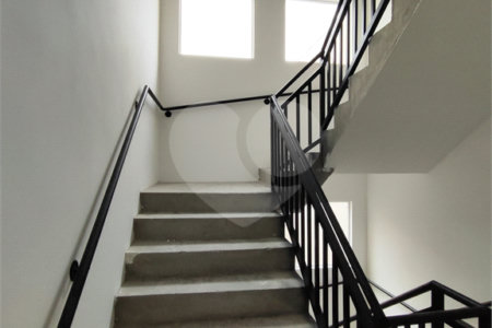 Apartamento à venda com 2 quartos em Vila Vitório Mazzei, São Paulo, SP