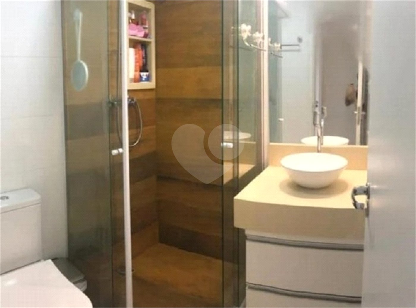 Apartamento à venda com 3 quartos, sendo 1 suíte, em Tatuapé, São Paulo, SP