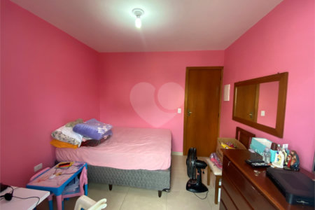 Sobrado à venda com 3 quartos em Parada Inglesa, São Paulo, SP